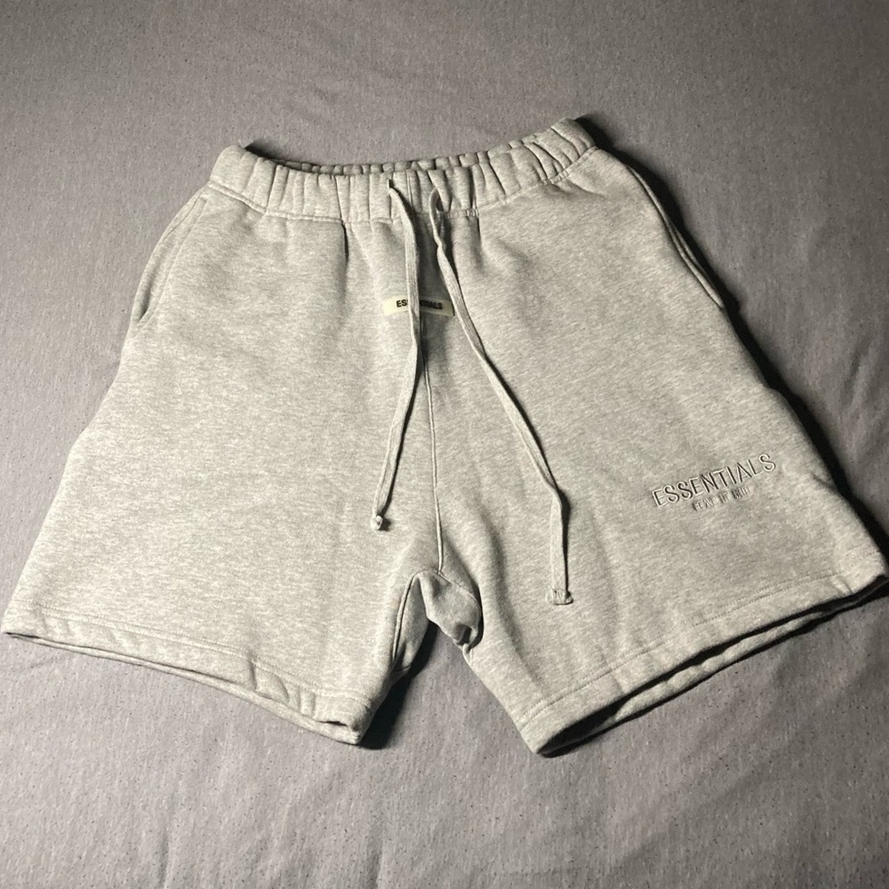 Essentials Fear of God shorts size small